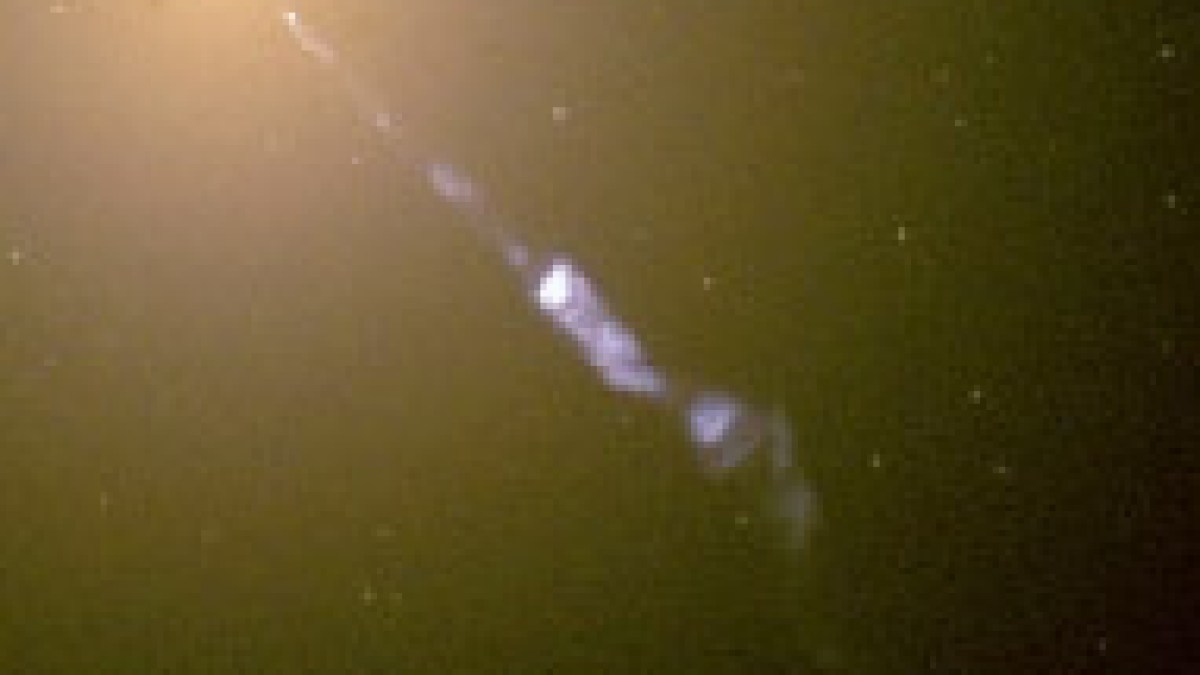 quasar.jpg quasar.jpg