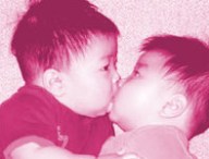 babieskiss.jpg