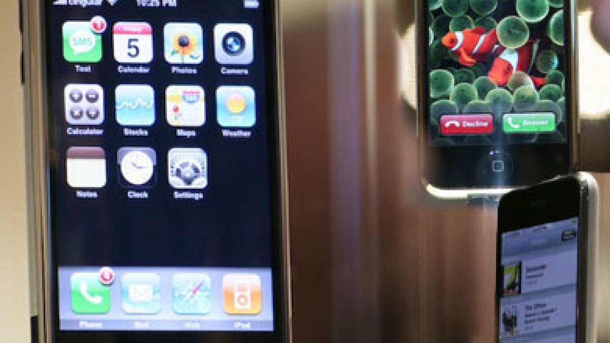 iphoneapple.jpg iphoneapple.jpg