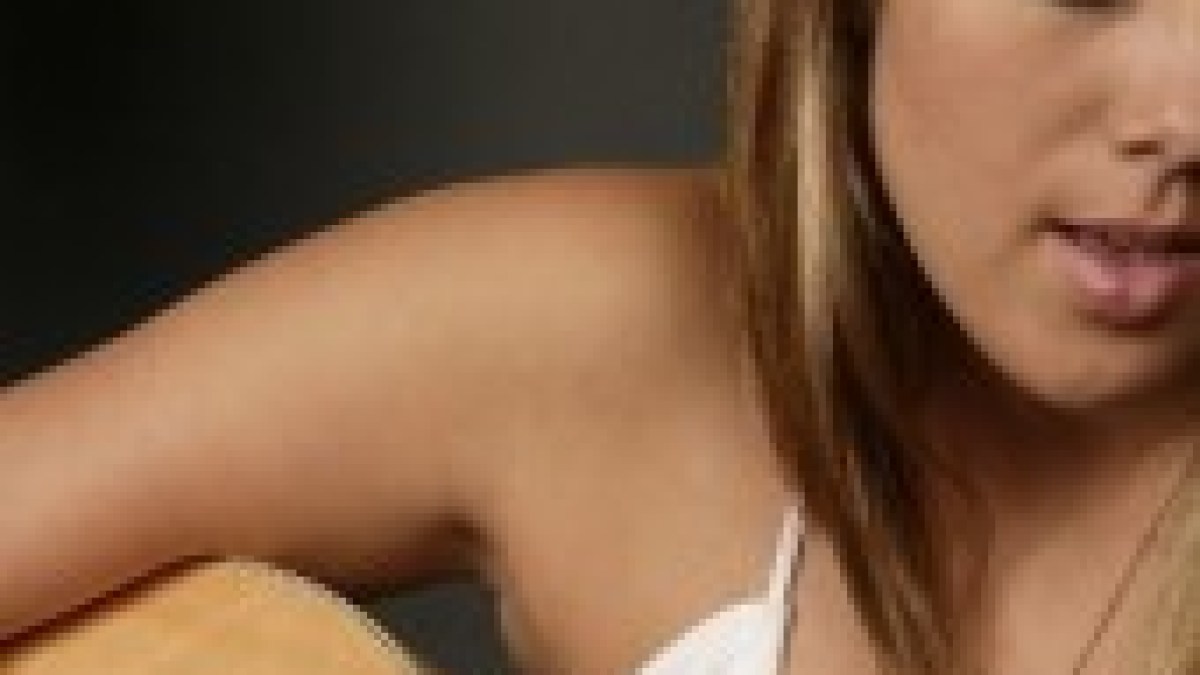 Colbie Caillat.jpg Colbie Caillat.jpg