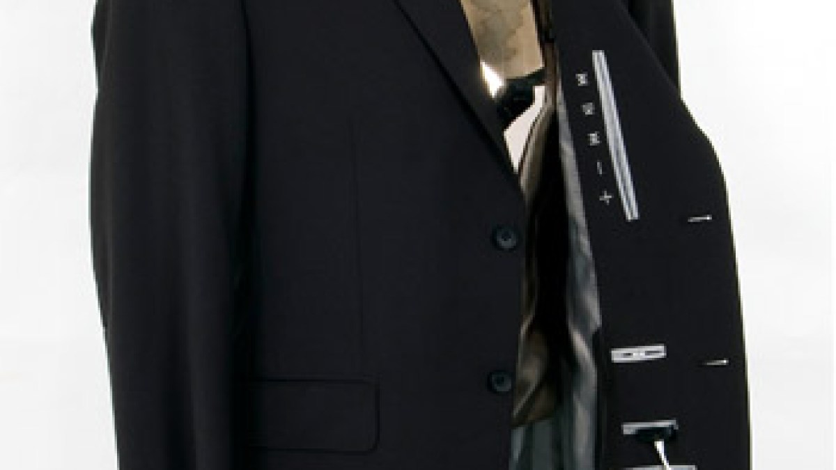 costume_celio.jpg costume_celio.jpg