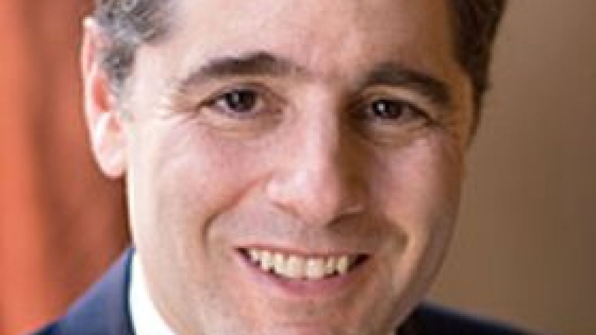 83988-Julius_Genachowski.jpg 83988-Julius_Genachowski.jpg