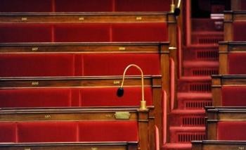 siege_vide_Assemblee_nationale.jpg siege_vide_Assemblee_nationale.jpg