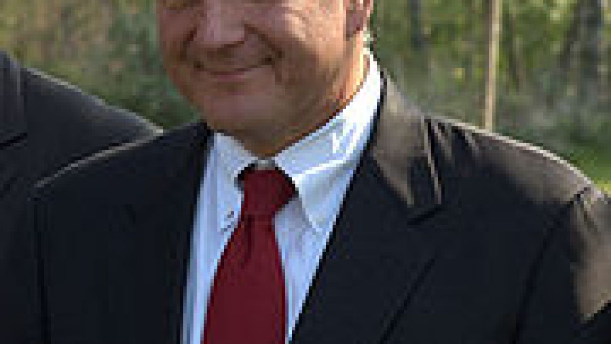 180px-steve_ballmer_2007_outdoors2.jpg 180px-steve_ballmer_2007_outdoors2.jpg
