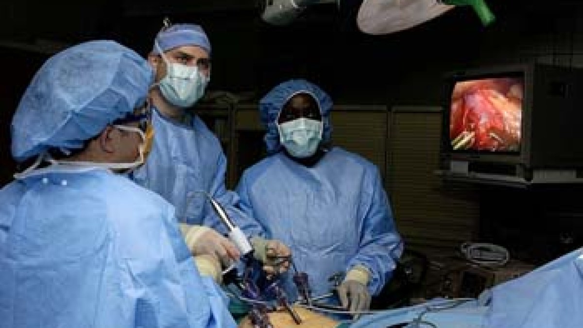 laparoscopic_stomach_surgery.jpg laparoscopic_stomach_surgery.jpg