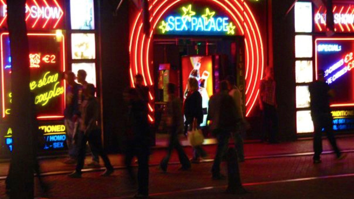 redlight.jpg redlight.jpg