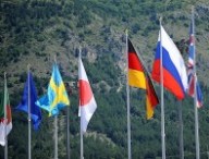 g8drapeaux.jpg