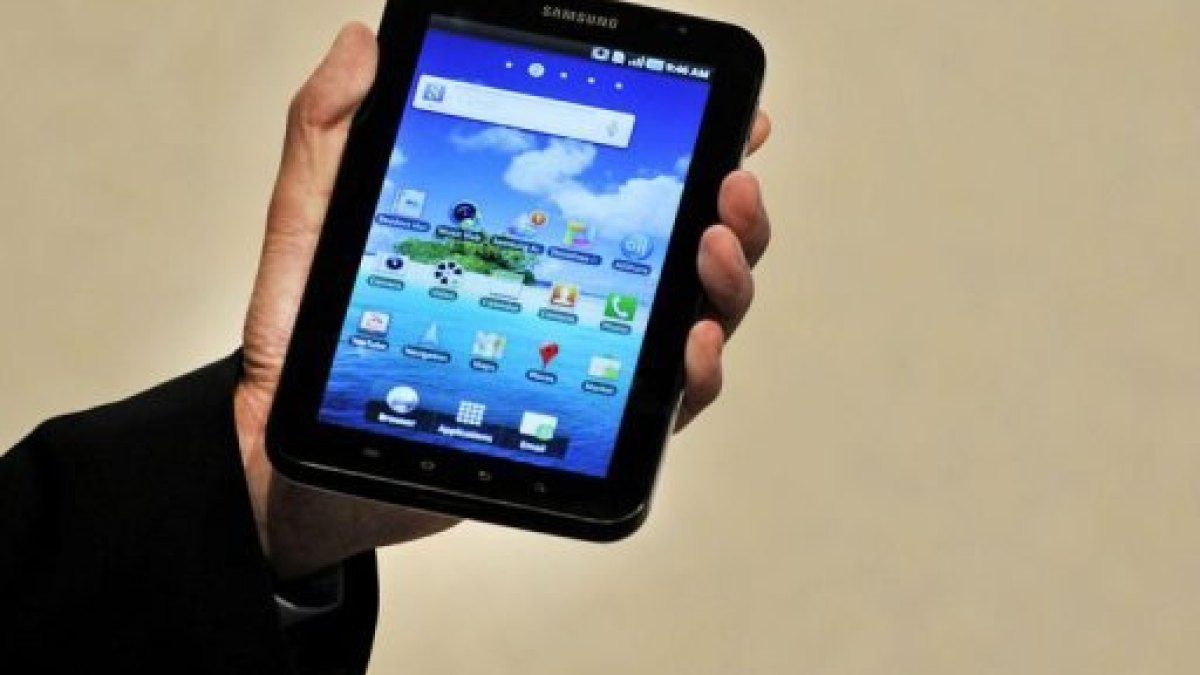 galaxytab.jpg galaxytab.jpg