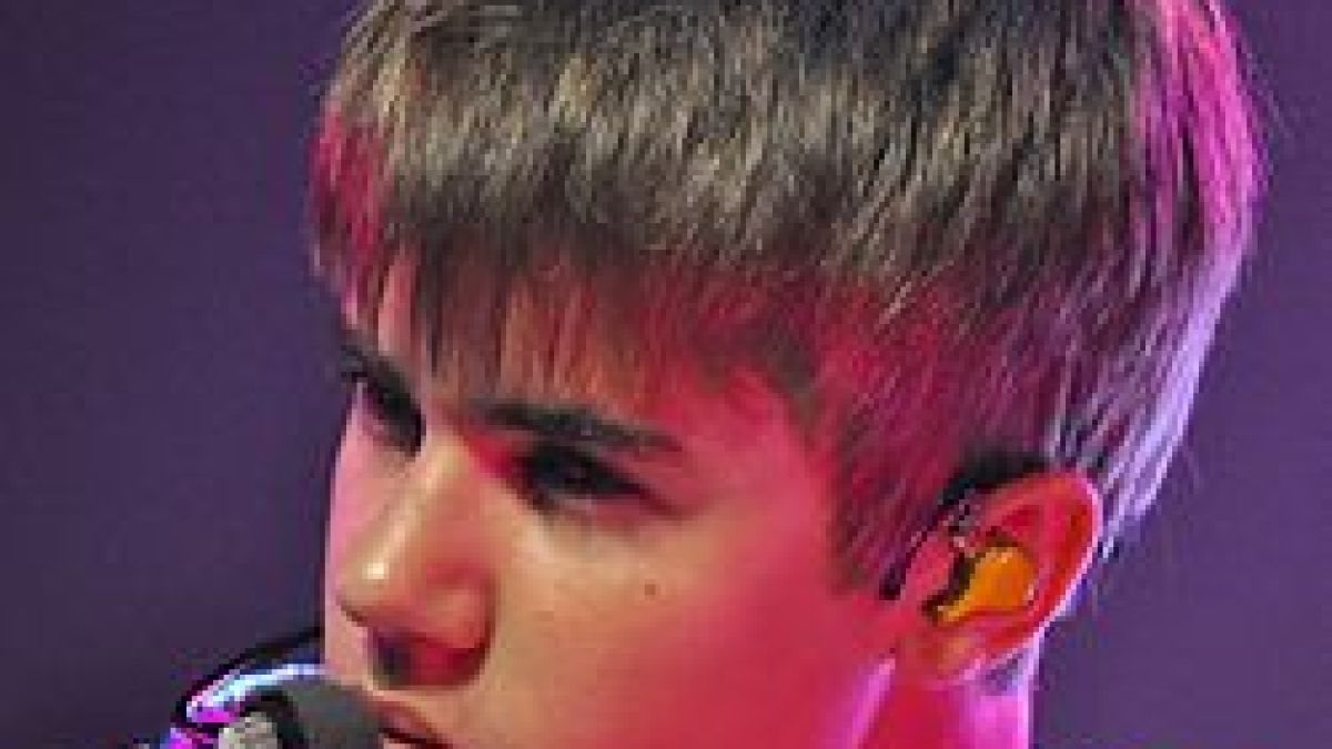 bieber2011.jpg bieber2011.jpg