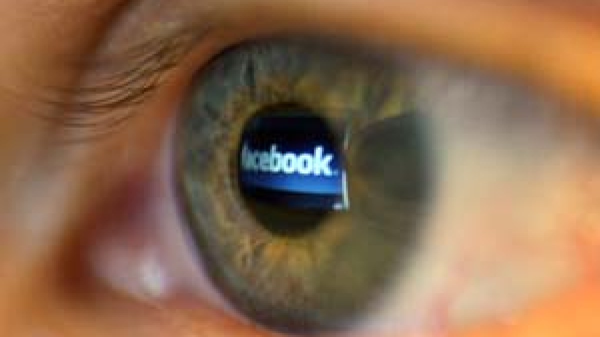 facebook-surveillance.jpg facebook-surveillance.jpg