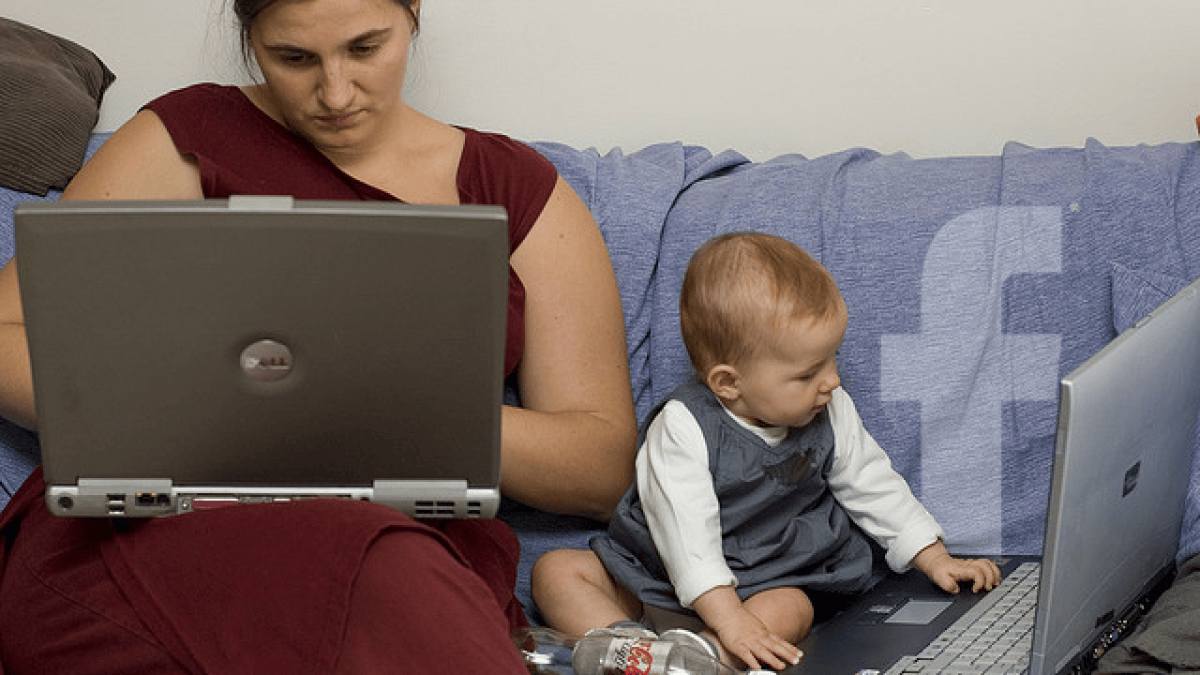 facebook-mom.png facebook-mom.png