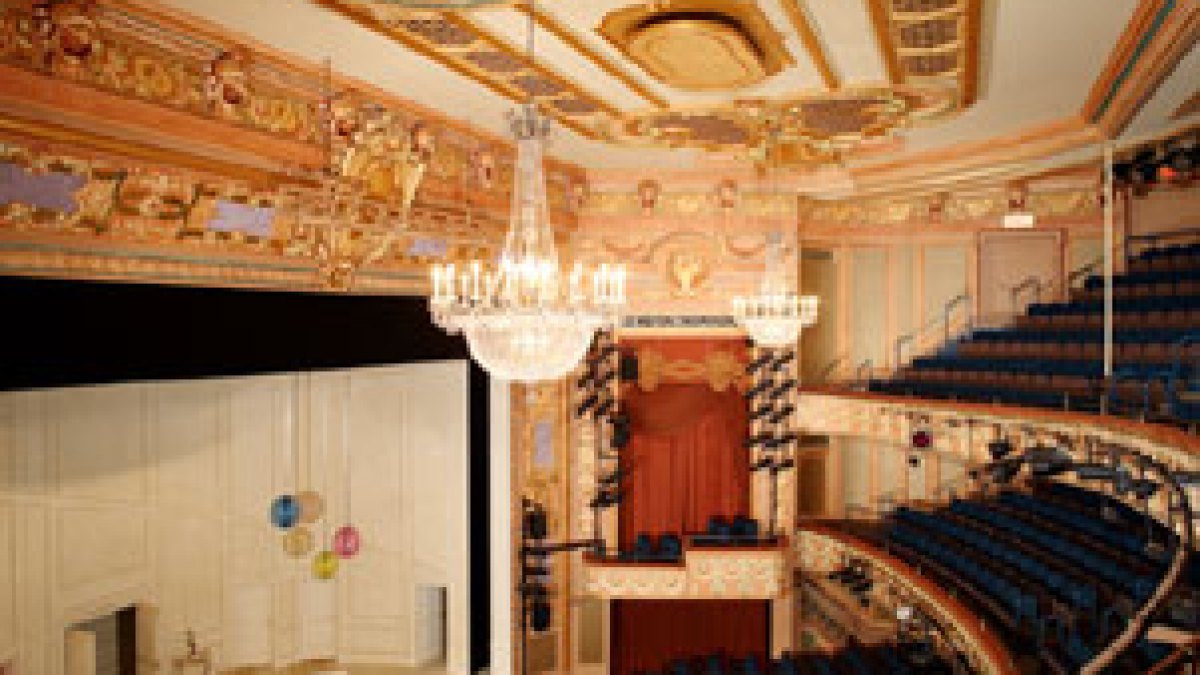 theatre_1.jpg theatre_1.jpg