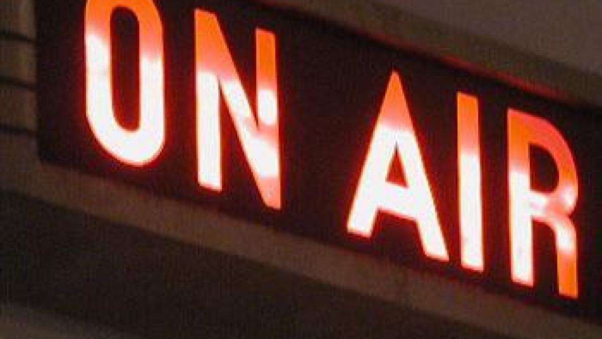 radioonair.jpg radioonair.jpg