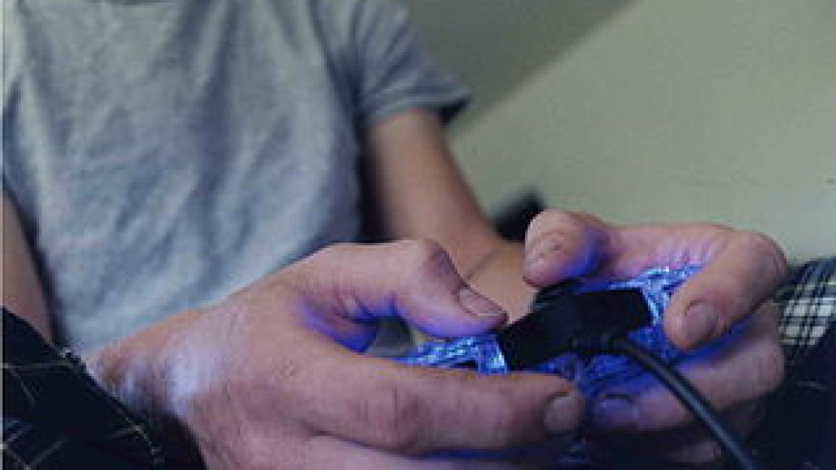 320px-tex_playing_video_games.jpg 320px-tex_playing_video_games.jpg