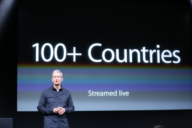keynoteapple1.jpg keynoteapple1.jpg