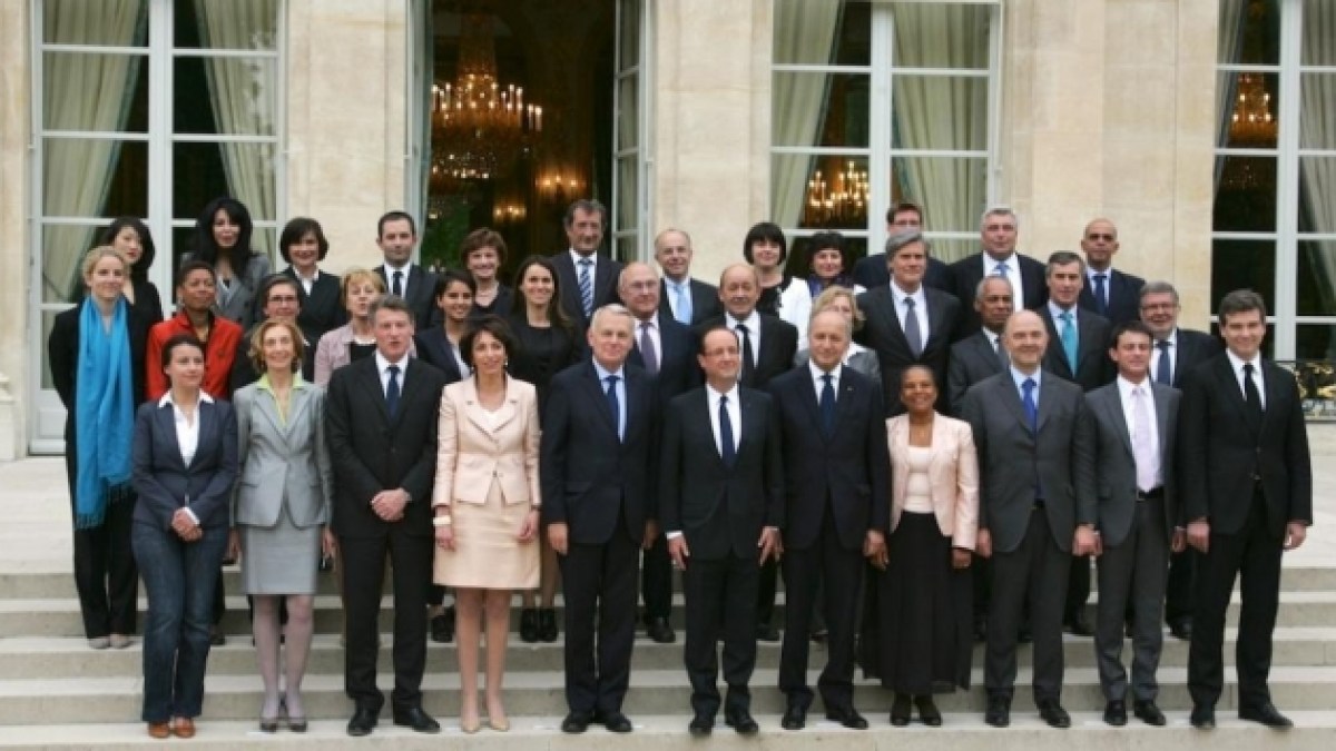 nouveau_gouv_photo_famille.jpg nouveau_gouv_photo_famille.jpg