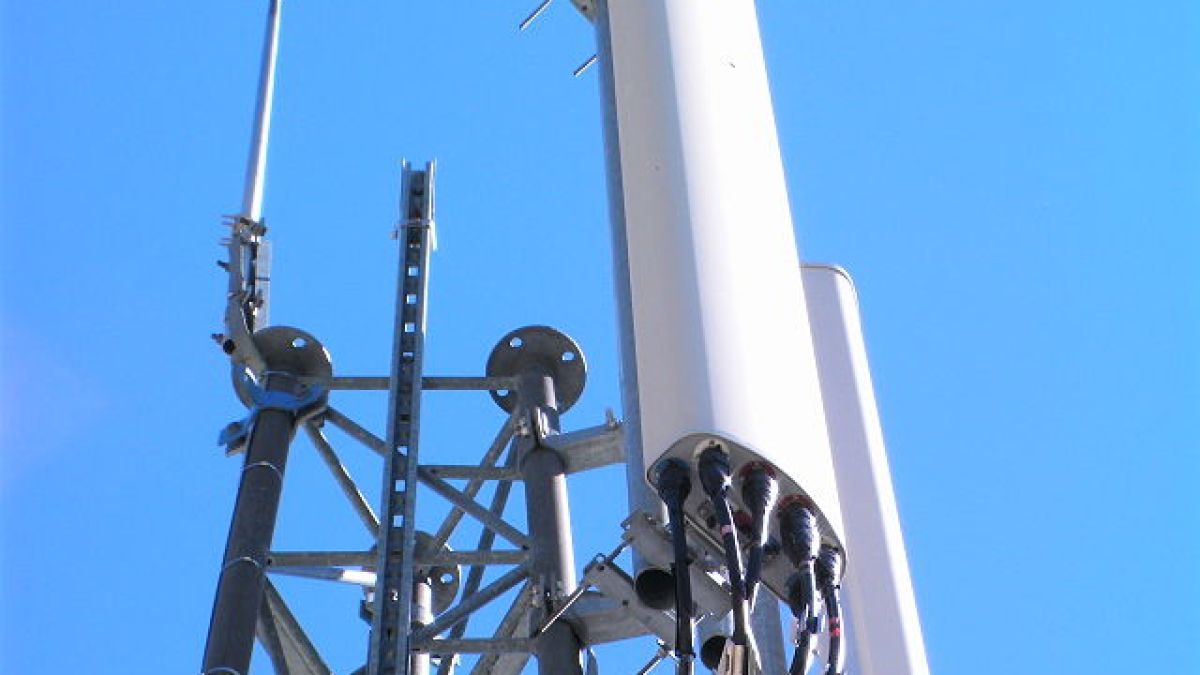 antenne-relais_de_val_thorens_village.jpg antenne-relais_de_val_thorens_village.jpg