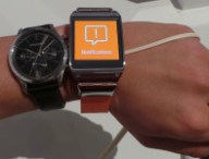 800px-samsung_galaxy_gear_comparison.jpg