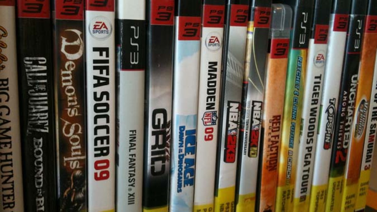 etageresjeux.jpg etageresjeux.jpg