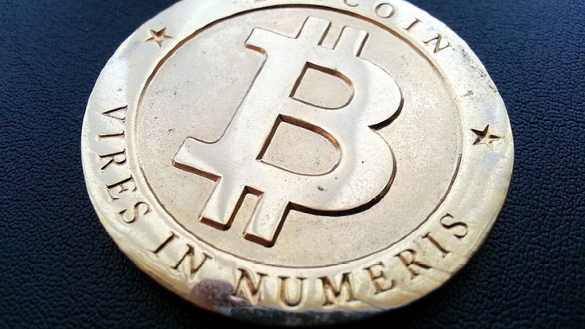 bitcoinpiece.jpg bitcoinpiece.jpg