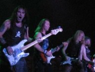iron_maiden_-_bass_and_guitars_30nov2006.jpg