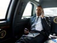 obamaphone.jpg