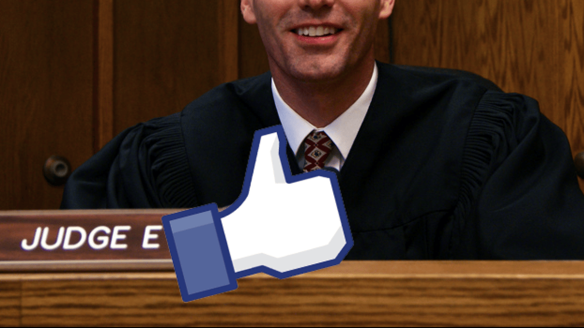 juge-facebook.png juge-facebook.png