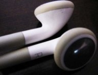 ipod_earphones.jpg