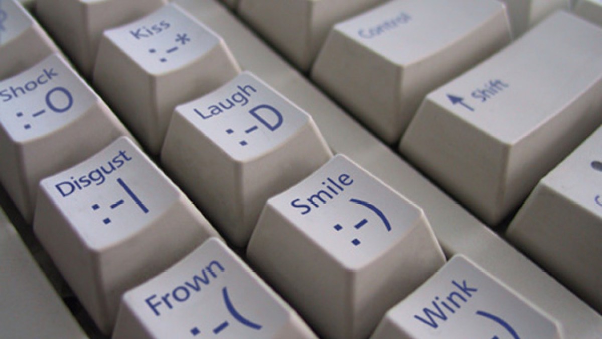 smileyclavier.jpg smileyclavier.jpg