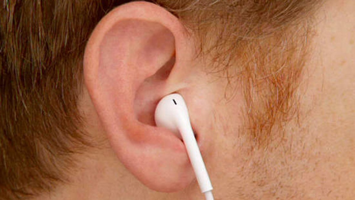 earpods.jpg earpods.jpg