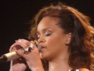rihannaconcert.jpg
