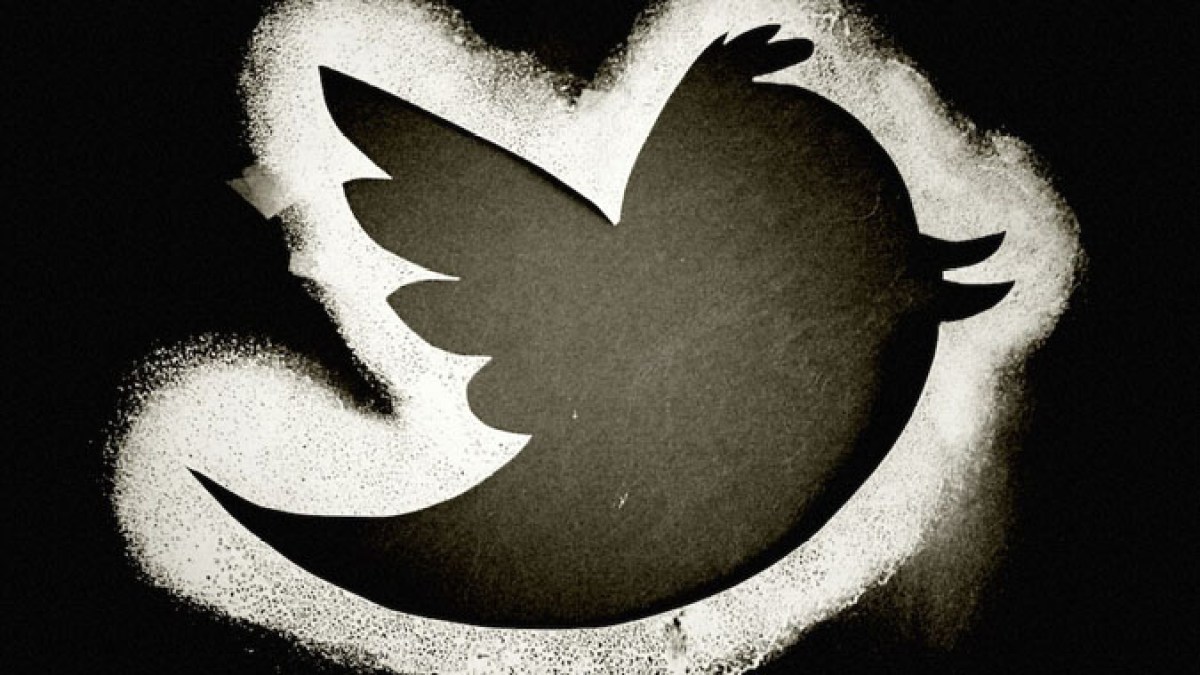 twittersombre.jpg twittersombre.jpg