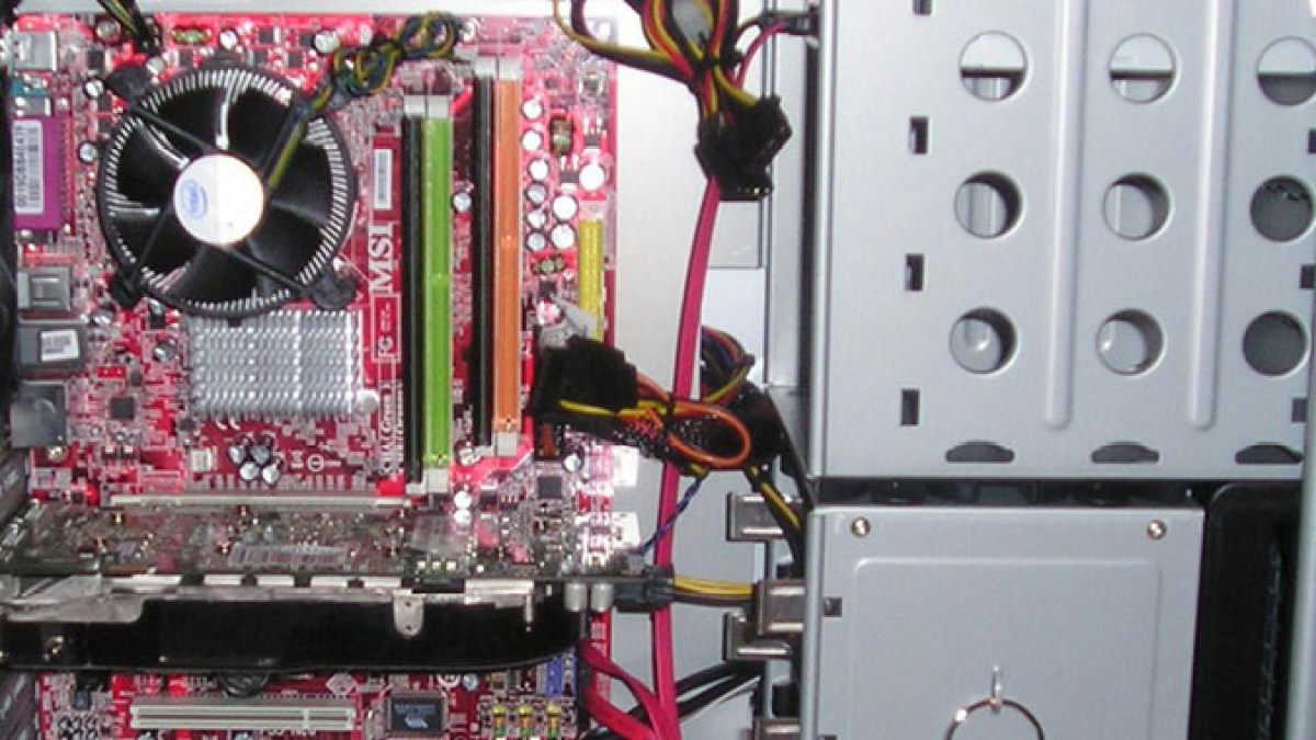 computer_from_inside_018.jpg computer_from_inside_018.jpg