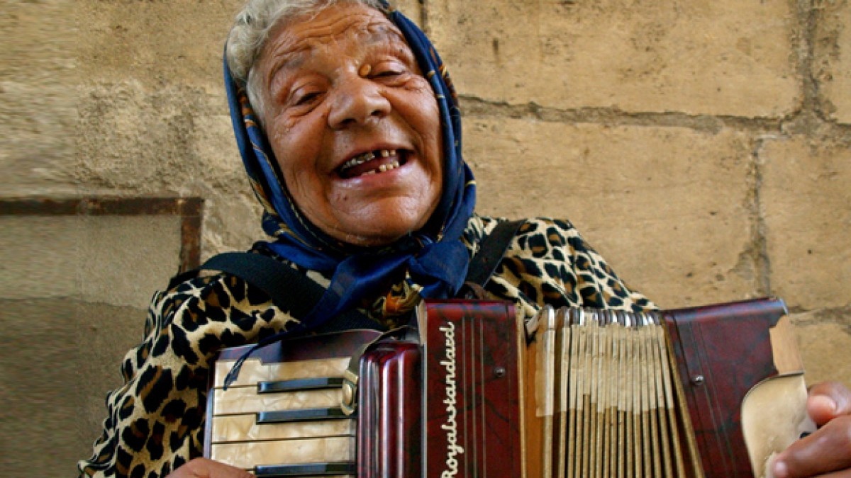 vieux-chanteur.jpg vieux-chanteur.jpg