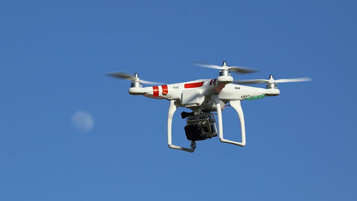 dronegopro.jpg dronegopro.jpg
