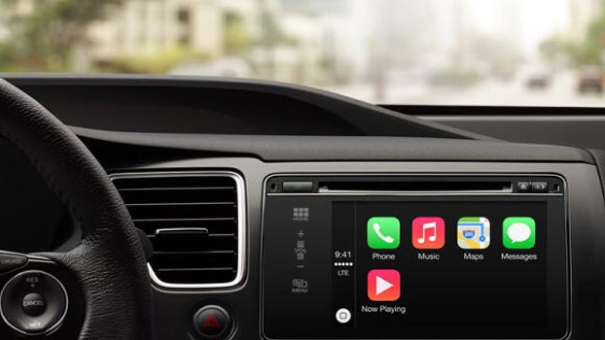 carplayinterieur.jpg carplayinterieur.jpg
