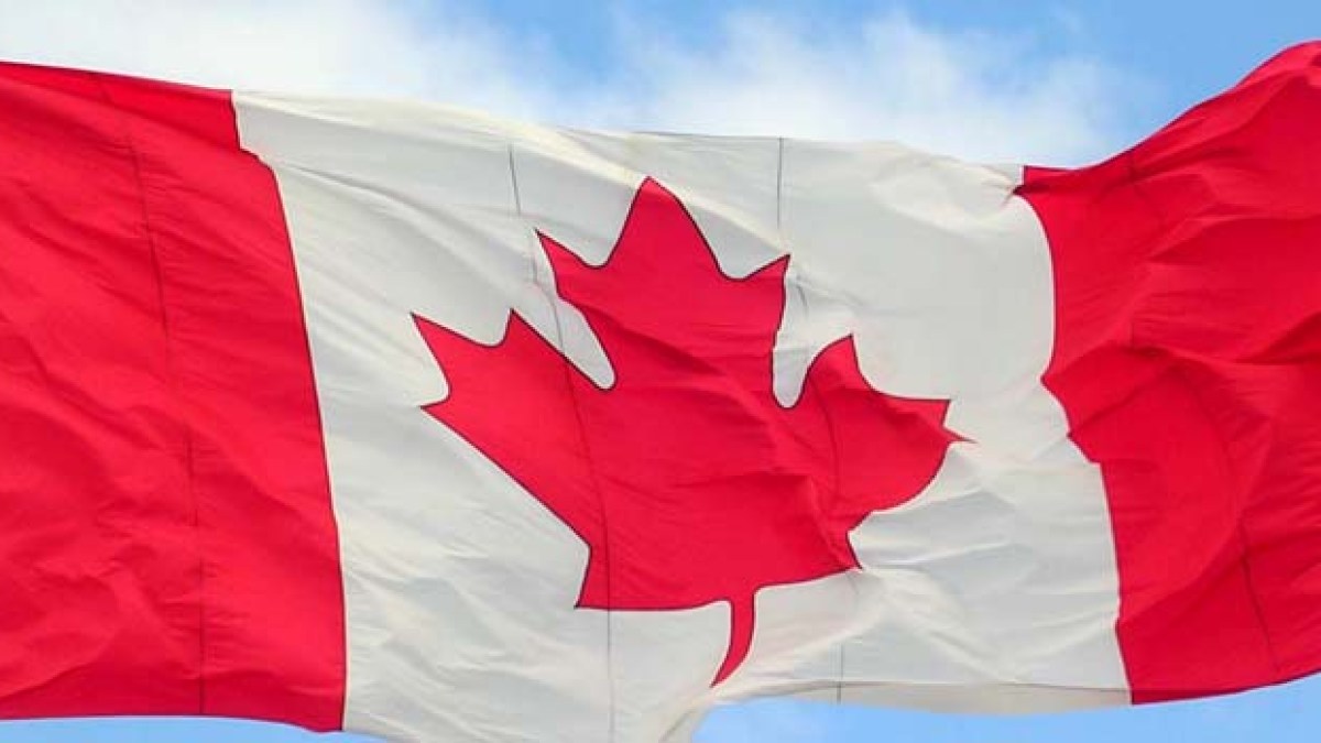 canadadrapeau.jpg canadadrapeau.jpg