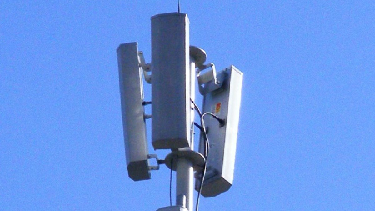 700mhz.jpg 700mhz.jpg