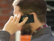 man_speaking_on_mobile_phone.jpg