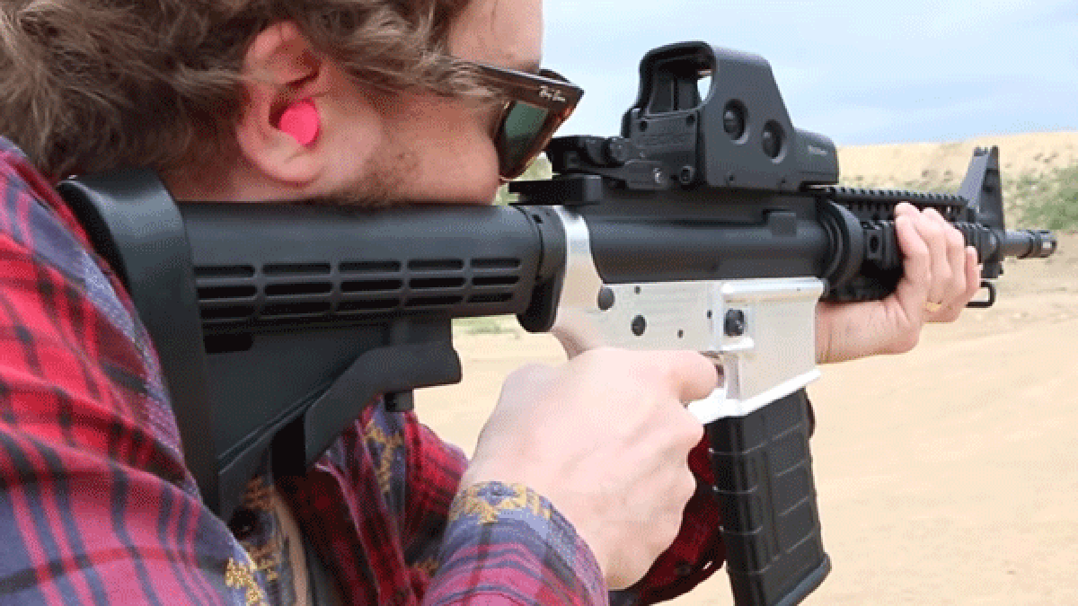 pistol3d.gif pistol3d.gif
