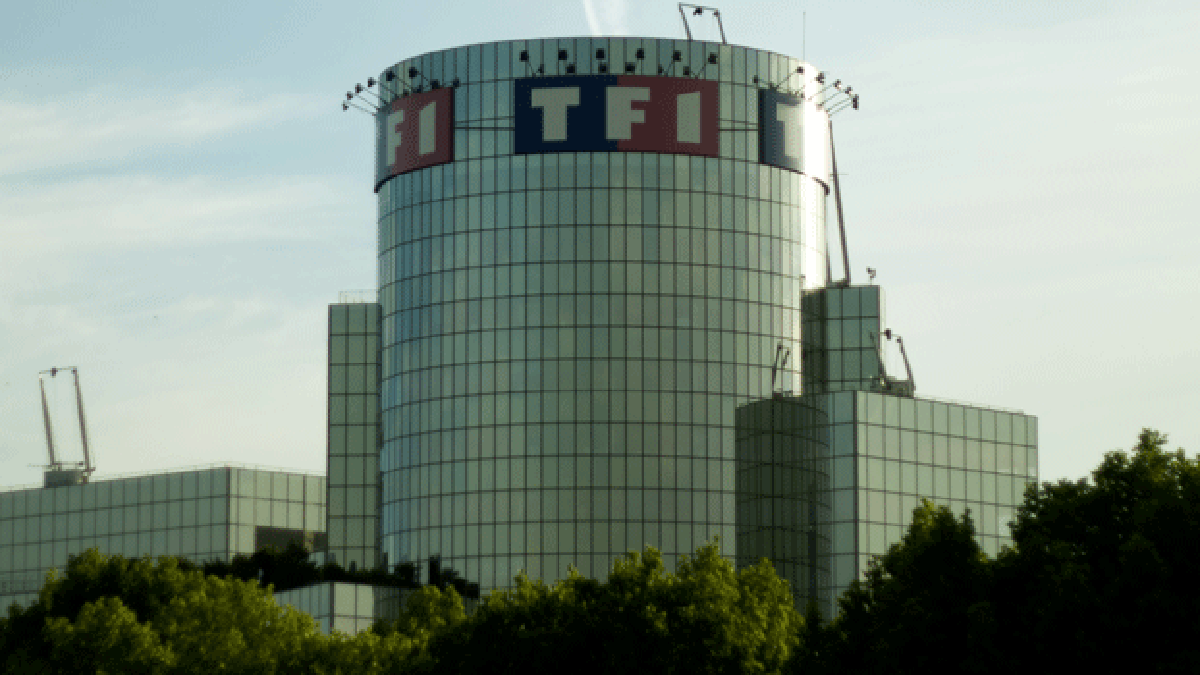 tf1-tour-675.gif tf1-tour-675.gif