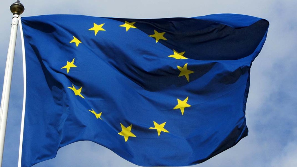 drapeauue.jpg drapeauue.jpg