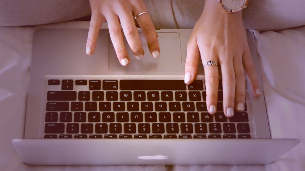 surfer-internet-femme.jpg surfer-internet-femme.jpg