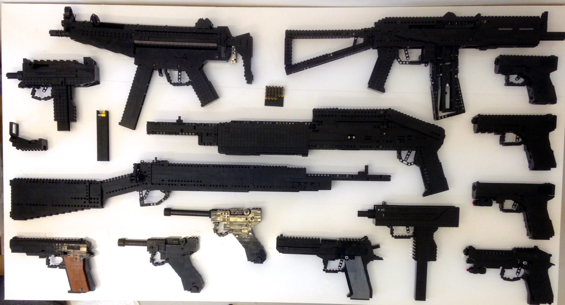 Les armes de l'artiste David Turner Les armes de l'artiste David Turner