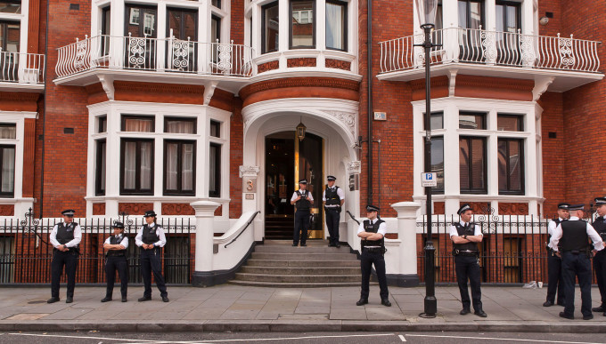L'ambassade d'Équateur à Londres. L'ambassade d'Équateur à Londres.