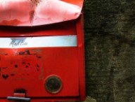 mailboxbroken.jpg
