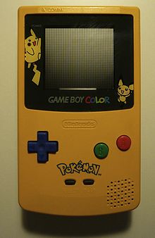 La Game Boy aux couleurs de Pikachu. Pika pika ! La Game Boy aux couleurs de Pikachu. Pika pika !