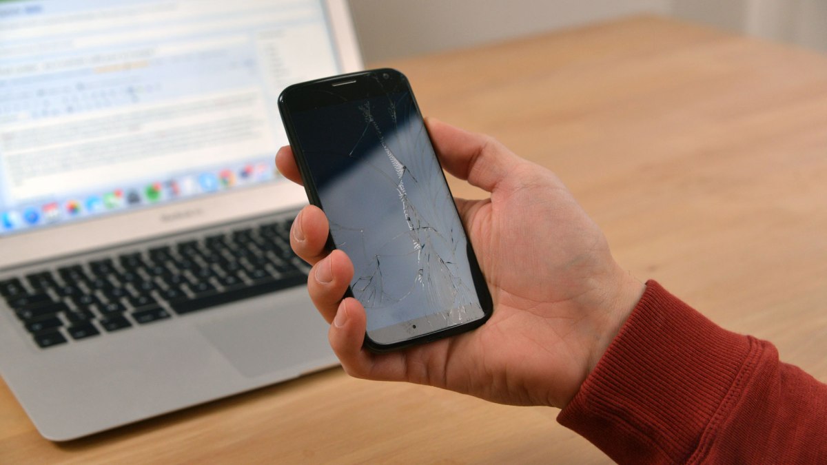smartphone-ecran-casse smartphone-ecran-casse