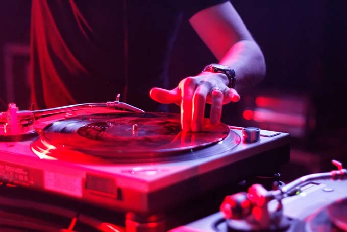 DJ DJ