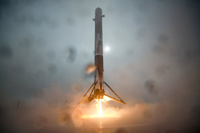 SpaceX Falcon 9 SpaceX Falcon 9